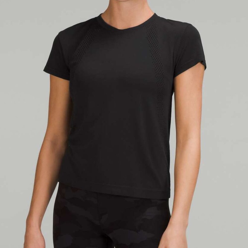 Lululemon Train to Be Short-Sleeve Shirt in Black